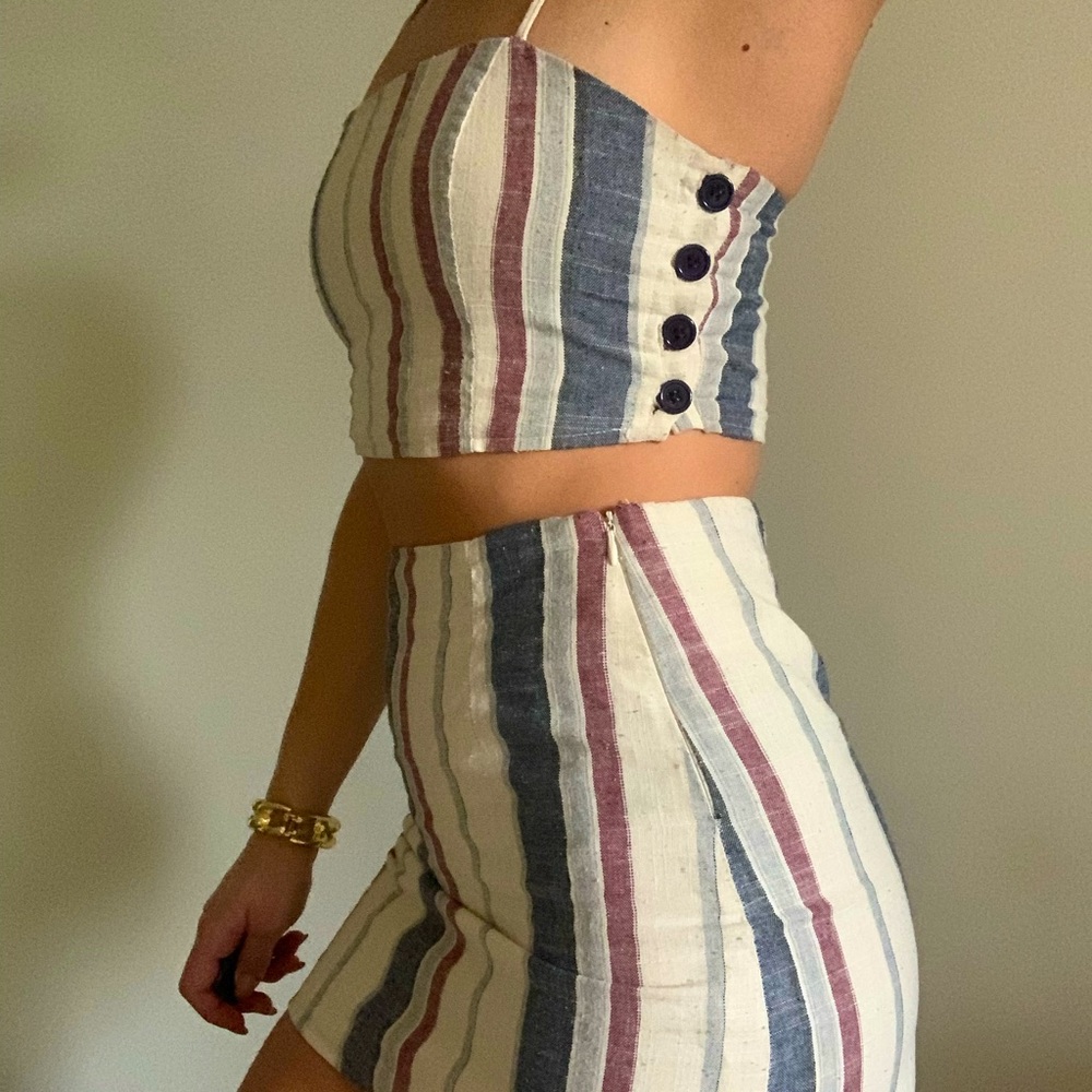 Matching Set - Picture 3 of 3